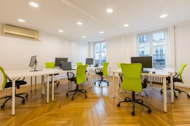 Bureau privé - 75002 - 6 postes - 2200€