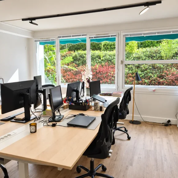 Bureau privé 30 m² 4 postes Location bureau Rue Pierre Nicole Paris 75005 - photo 1