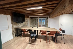 Open Space - 69001 - 10 postes - 240€