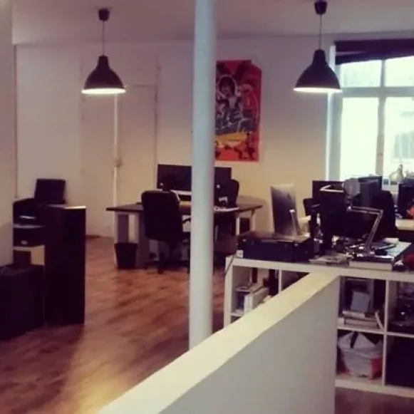 Open Space  3 postes Coworking Rue de Montreuil Paris 75011 - photo 7