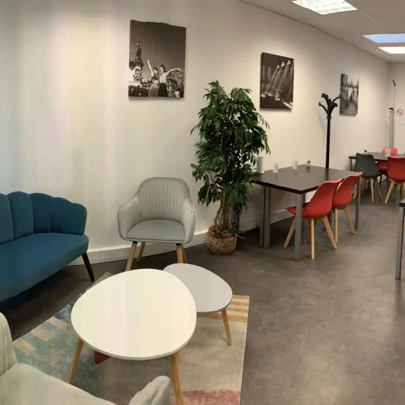 Open Space  16 postes Coworking Rue du Moulinas Cabestany 66330 - photo 2