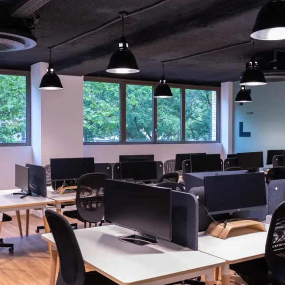 Bureau privé 158 m² 22 postes Location bureau Boulevard de Charonne Paris 75011 - photo 1