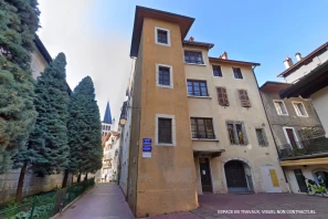 Bureau privé - 74000 - 7 postes - 2450€