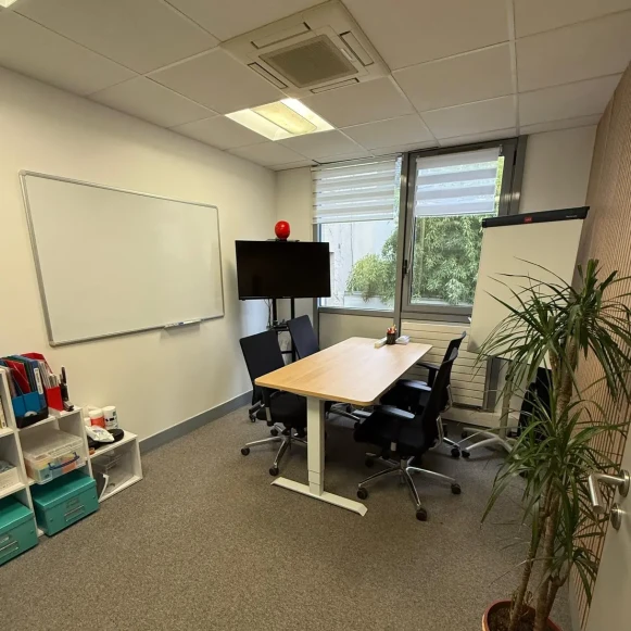 Bureau privé 50 m² 10 postes Location bureau Rue Louis Rouquier Levallois-Perret 92300 - photo 7