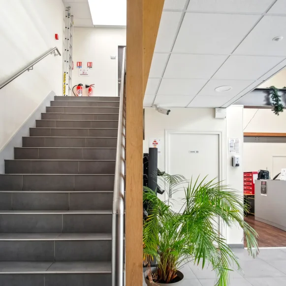 Espace indépendant 15 m² 6 postes Location bureau Rue Pascal Meaux 77100 - photo 1