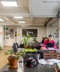 Open Space - 92240 - 10 postes - 200€