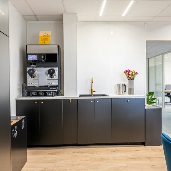 Bureau privé 7 m² 1 poste Location bureau Rue des Courtillons Bruz 35170 - photo 3