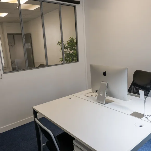 Espace indépendant 25 m² 4 postes Location bureau Rue Aristide Briand Levallois-Perret 92300 - photo 4