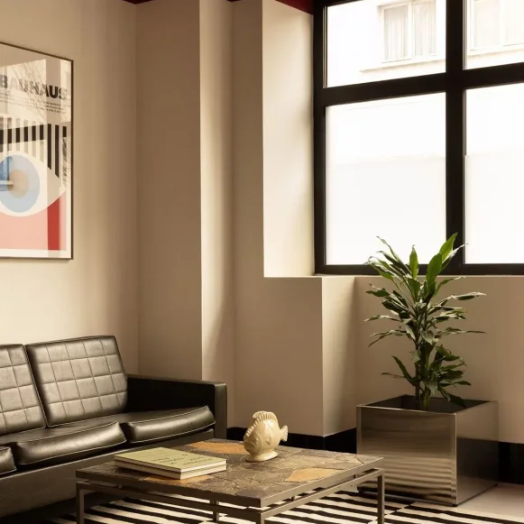Bureau privé 10 m² 2 postes Coworking Rue Marcadet Paris 75018 - photo 1
