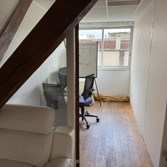 Espace indépendant 206 m² 18 postes Location bureau Rue Guy Môquet Malakoff 92240 - photo 7