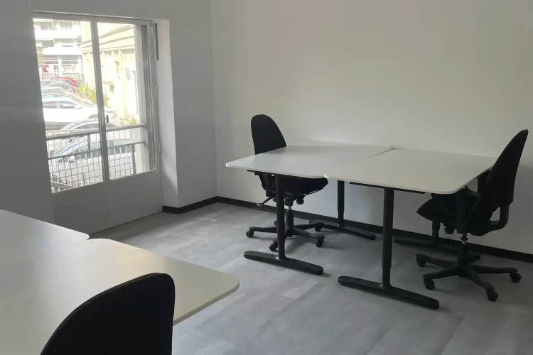 Espace indépendant - 68100 - 7 postes - 140€