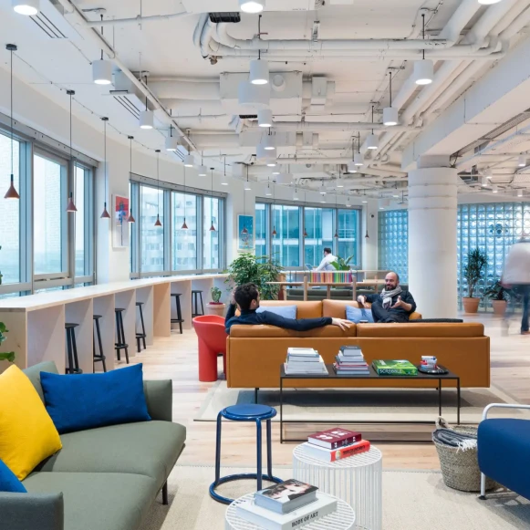 Bureau privé 8 m² 2 postes Coworking Avenue de France Paris 75013 - photo 1