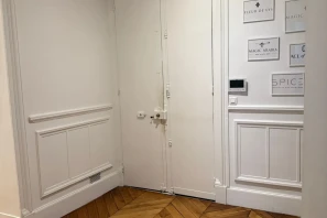 Bureau privé - 75009 - 5 postes - 2000€