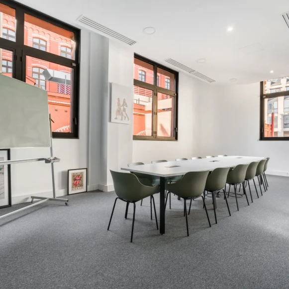Espace indépendant 350 m² 50 postes Location bureau Rue Baudin Levallois-Perret 92300 - photo 2