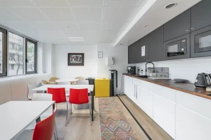 Bureau privé - 92200 - 6 postes - 3000€