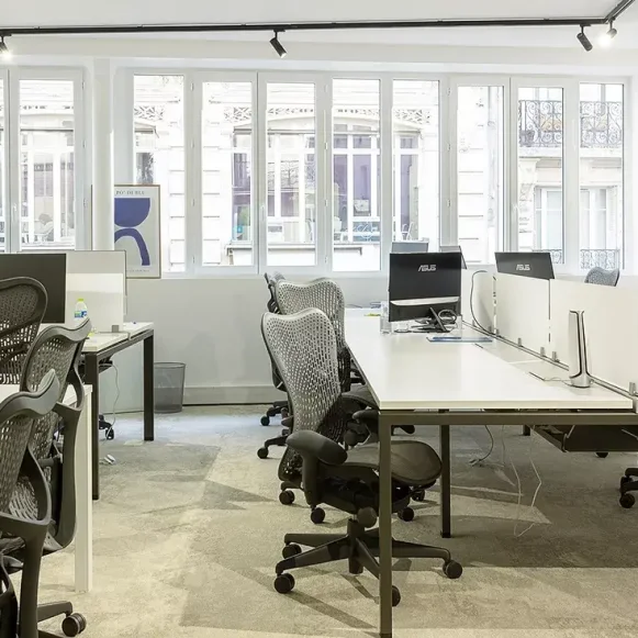 Espace indépendant 164 m² 26 postes Location bureau Rue Montmartre Paris 75002 - photo 5