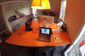 Open Space - 33000 - 10 postes - 200€