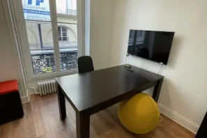Bureau privé - 75009 - 2 postes - 900€