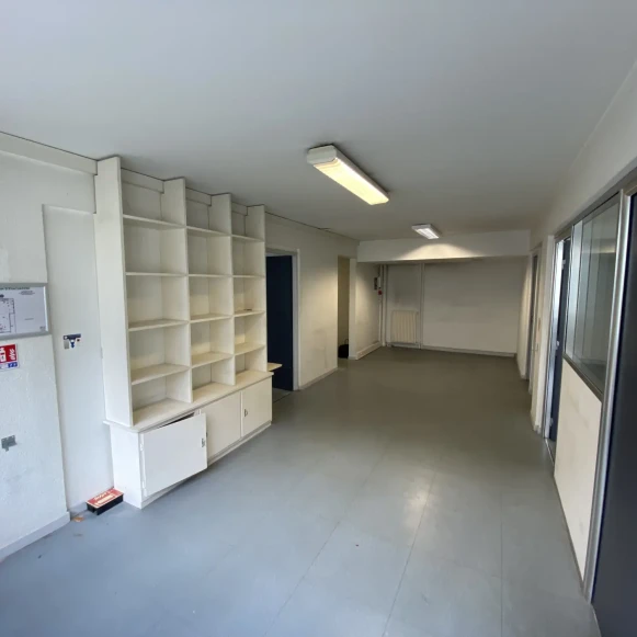 Espace indépendant 66 m² 11 postes Location bureau Rue de la Vanne Montrouge 92120 - photo 5