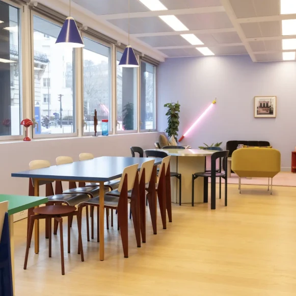 Bureau privé 34 m² 12 postes Coworking Rue Alfred Roll Paris 75017 - photo 1