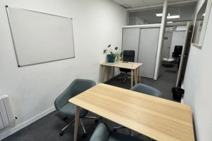Bureau privé - 69002 - 3 postes - 699€
