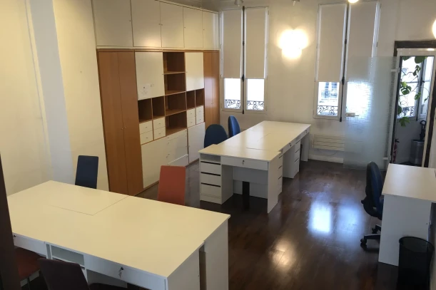 Bureau privé - 75001 - 12 postes - 4400€