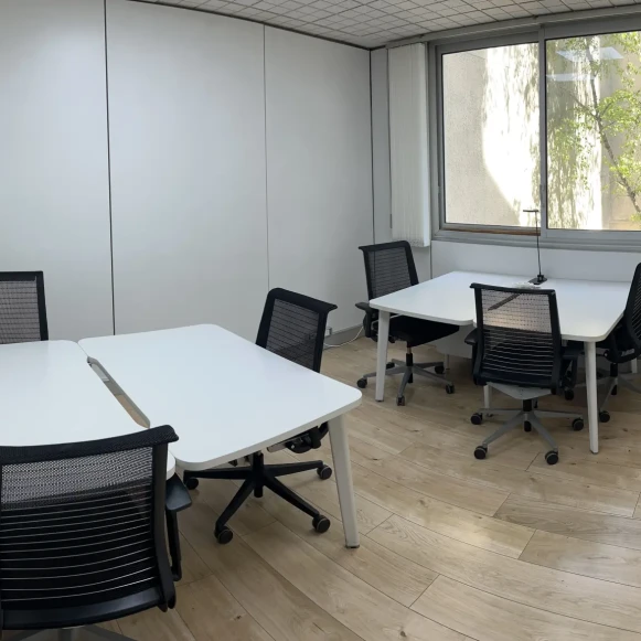 Bureau privé 19 m² 6 postes Coworking Boulevard Pasteur Paris 75015 - photo 1