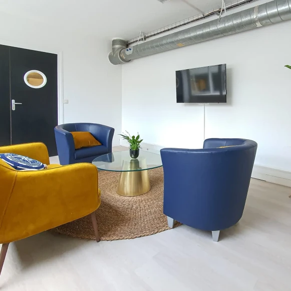 Bureau privé 14 m² 2 postes Coworking Boulevard Clemenceau Saint-Brieuc 22000 - photo 3