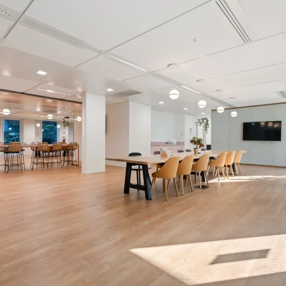 Bureau privé 99 m² 18 postes Location bureau Rue Pablo Neruda Levallois-Perret 92300 - photo 4