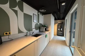 Open Space - 75010 - 5 postes - 240€