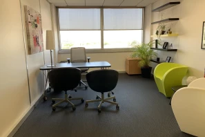 Bureau privé - 54000 - 4 postes - 1089€