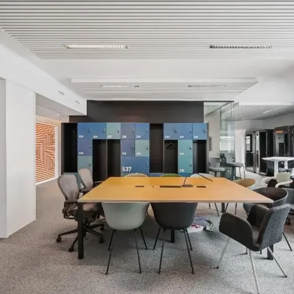Bureau privé 39 m² 10 postes Coworking Rue d'Amsterdam Paris 75008 - photo 4