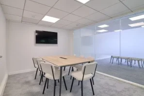 Espace indépendant - 92210 - 30 postes - 9990€