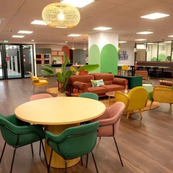 Bureau privé 7 m² 2 postes Coworking Terrasse Boieldieu Puteaux 92800 - photo 7