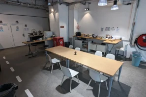 Open Space - 94200 - 6 postes - 400€