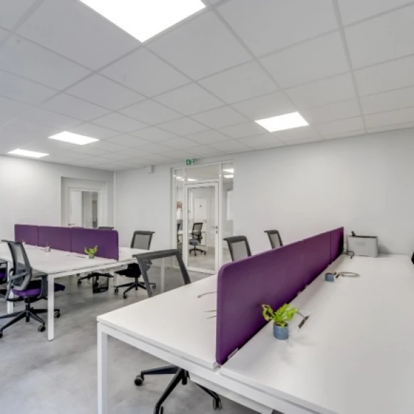 Espace indépendant 148 m² 24 postes Location bureau Rue d'Hauteville Paris 75010 - photo 2