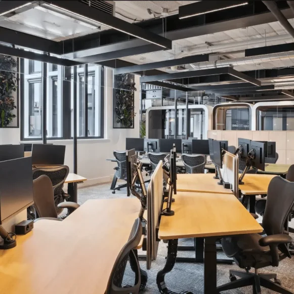 Espace indépendant 628 m² 87 postes Coworking Avenue Bosquet Paris 75007 - photo 1