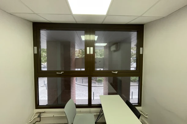 Bureau privé - 93500 - 1 poste - 450€