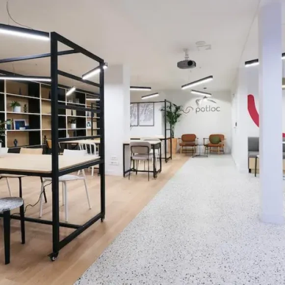 Espace indépendant 984 m² 100 postes Coworking Rue Sainte-Anne Paris 75002 - photo 4