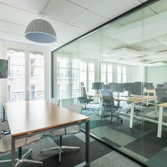 Espace indépendant 188 m² 32 postes Location bureau Rue des Messageries Paris 75010 - photo 4