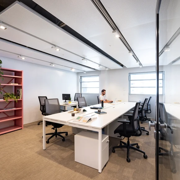 Bureau privé 28 m² 8 postes Location bureau Boulevard Voltaire Paris 75011 - photo 2