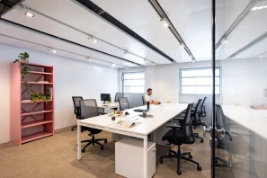 Bureau privé - 75011 - 8 postes - 6240€