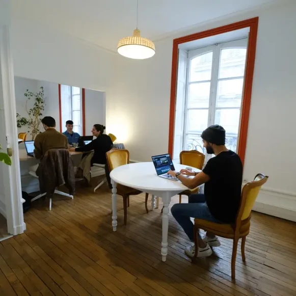 Open Space  10 postes Coworking Rue de Strasbourg Nantes 44000 - photo 7