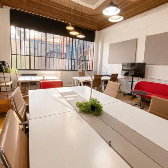 Bureau privé 50 m² 8 postes Coworking Rue Martel Paris 75010 - photo 5