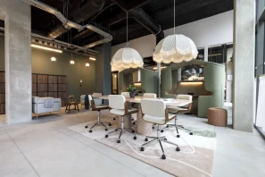 Open Space - 51100 - 20 postes - 300€