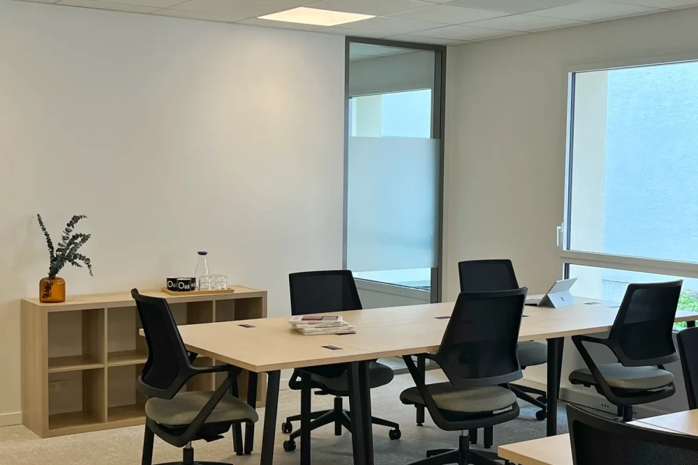 Open Space - 75018 - 36 postes - 210€