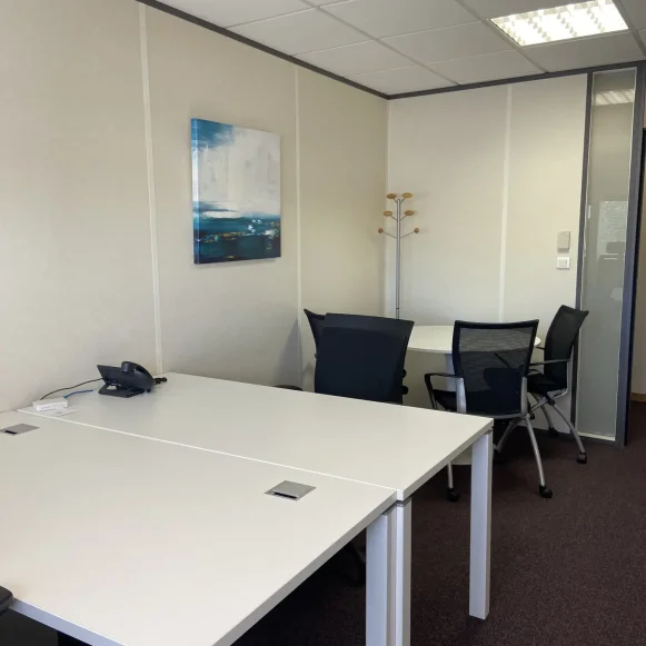 Bureau privé 10 m² 1 poste Coworking Avenue Neil Armstrong Mérignac 33700 - photo 3