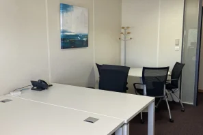Bureau privé - 33700 - 1 poste - 540€