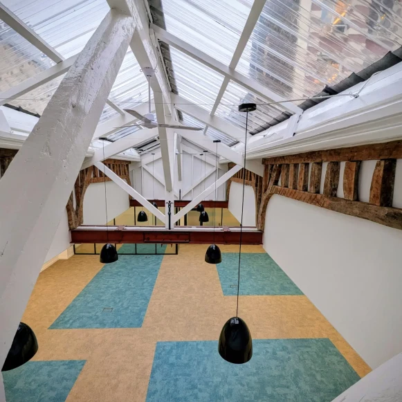 Espace indépendant 250 m² 56 postes Location bureau Rue des Petits Hôtels Paris 75010 - photo 4