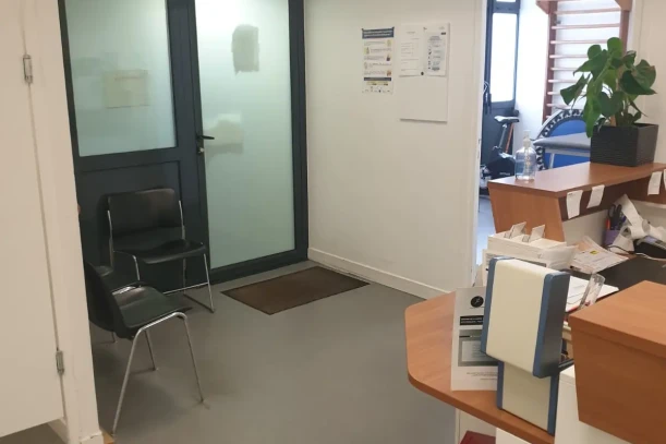 Espace indépendant - 92110 - 15 postes - 4000€
